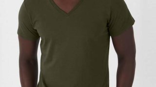 T-Shirt B&C Orgânica com gola em V (140g)